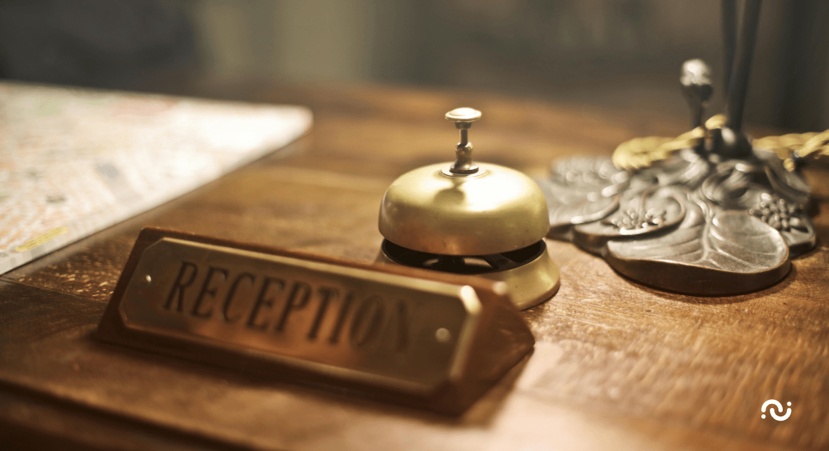 Tips for to hotel receptionist etiquette