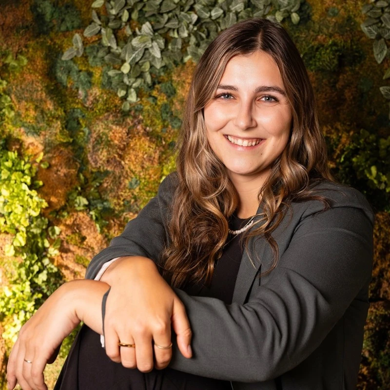 1761055684181 success story - entourage en